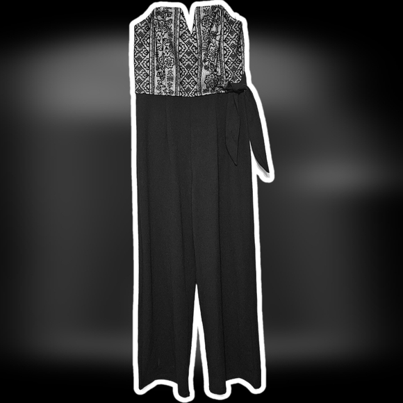 Francesca's Venice Strapless Front Tie Jumpsuit (Size small) - Picture 9 of 10